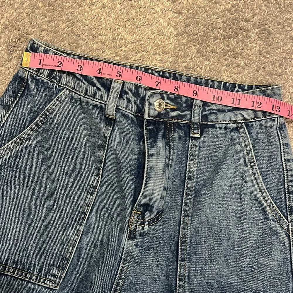 SHEIN | EUC Denim Cargo Jeans Size S/US 4 - Picture 2 of 10